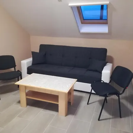 Kaptarlevegos Vendeghaz Guest house *