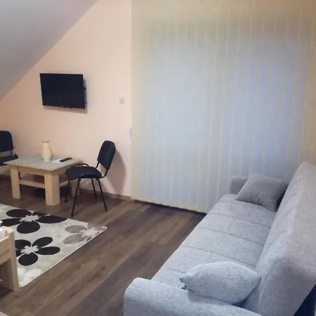 Kaptarlevegos Vendeghaz Guest house *