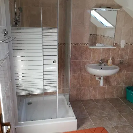 Kaptarlevegos Vendeghaz * Fuzesgyarmat