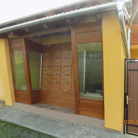 Guest house Kaptarlevegos Vendeghaz *