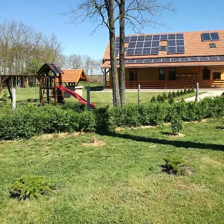 Kaptarlevegos Vendeghaz Gasthof