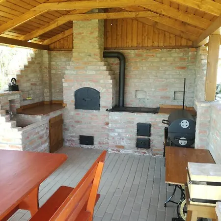 Kaptarlevegos Vendeghaz 4* Füzesgyarmat