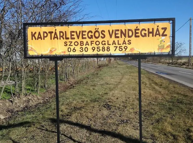 Kaptarlevegos Vendeghaz Gæstehus 4*