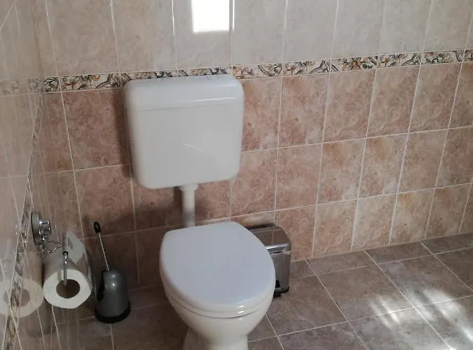 Kaptarlevegos Vendeghaz בית הארחה 4*